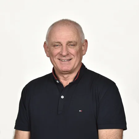 Headshot of Dave Murray - Contract Manager